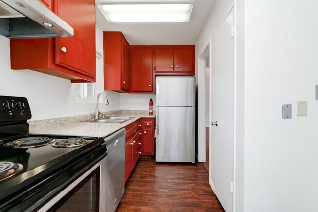 Photo - 617-617 Truly Terrace Unit 617 Truly Ter