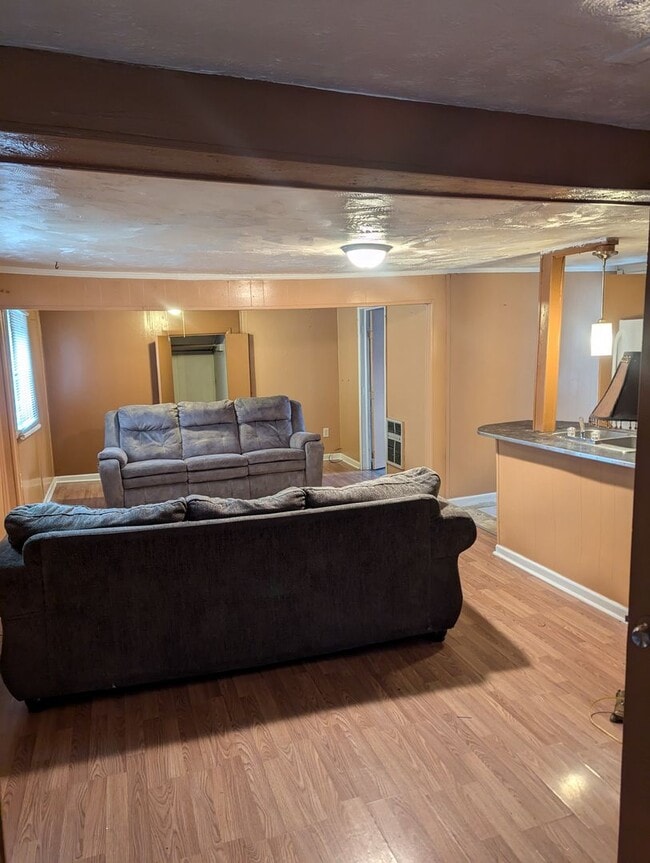 Photo - 2 bed 1 bath apartment