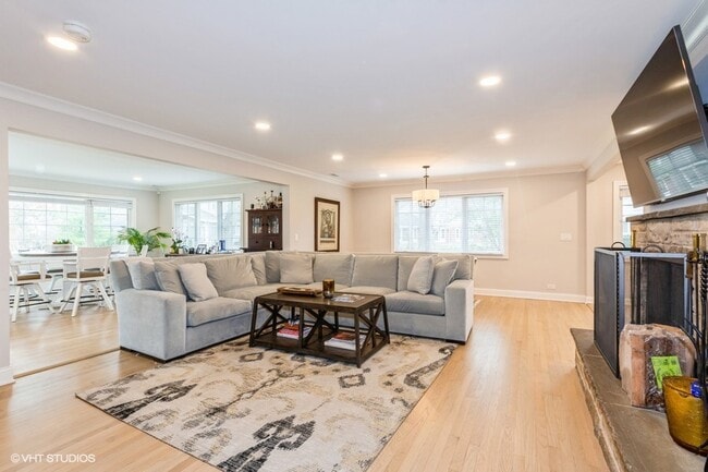 Photo - 3205 Sprucewood Rd