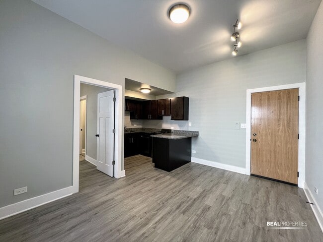 Photo - 1435 N Dearborn St Unit B4