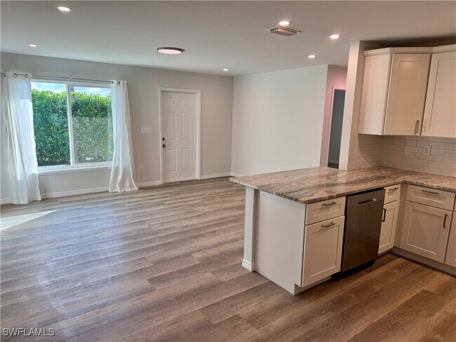 Photo - 3181 Poinciana Dr