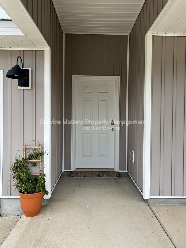 Photo - 4400 White Cedar Ct