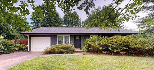 Building Photo - 22 King Arthur Pl Rental
