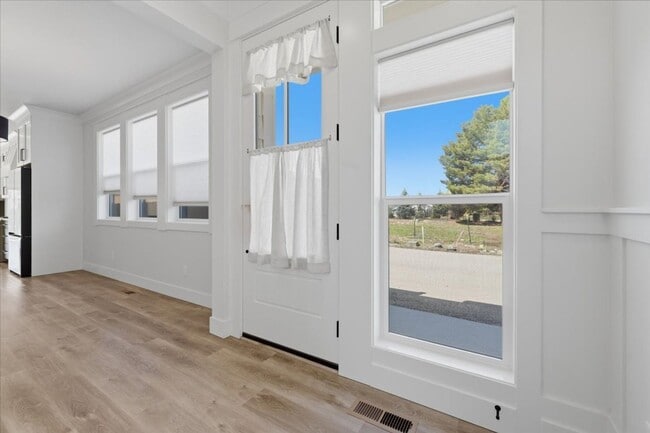 Photo - Heart of Eagle 3 Bed 2.5 Bath