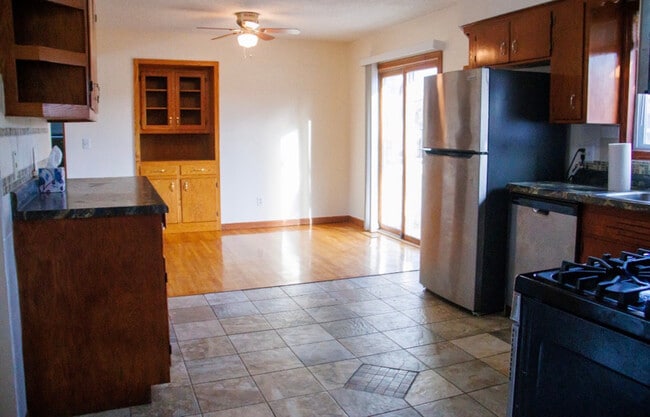 Photo - 1932 Carnelian Ln