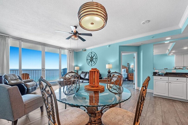 Building Photo - 365 E Beach Blvd Rental