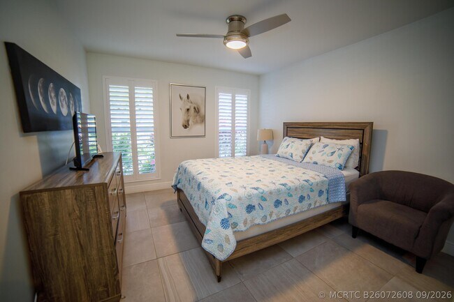 900 Cosmos Ct