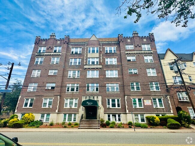 Building Photo - 50 Anderson St Unit B1 Rental