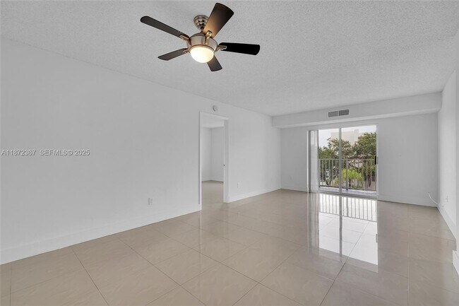 Photo - 8260 SW 210th St Unit 201