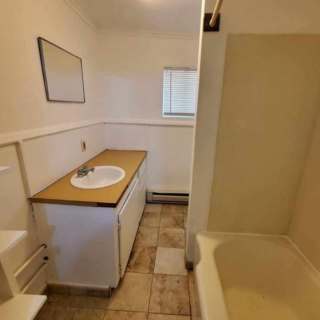 Photo - 407 Adams Ln Unidad B