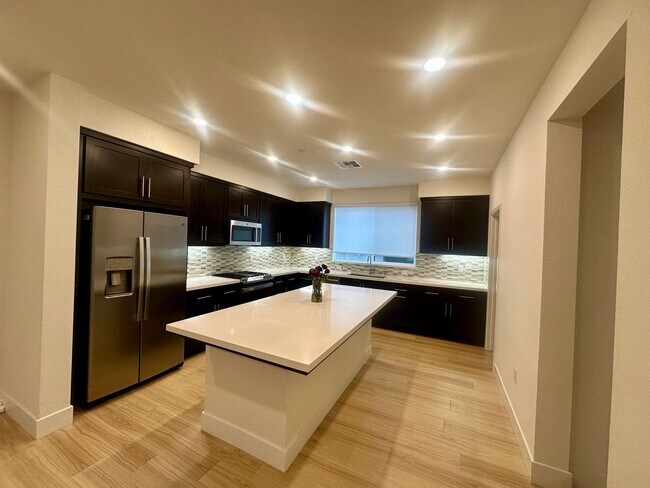 Photo - Bright 4 Bedroom 3 bath in FREMONT!
