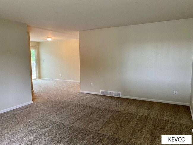 Photo - Three Bedroom House Near CSU Vet School