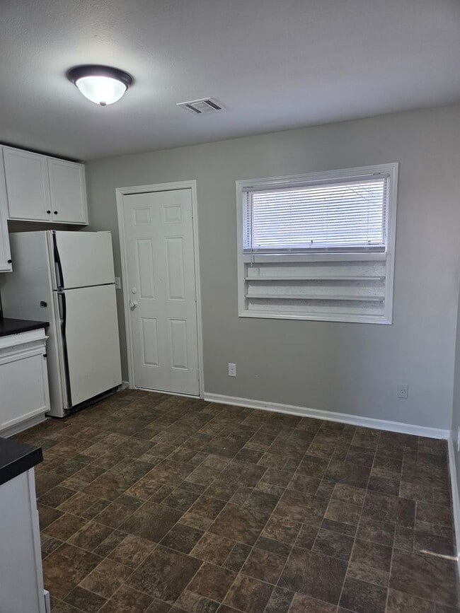 Photo - 1627-1627 E Jump St Unit 1625 E Jump