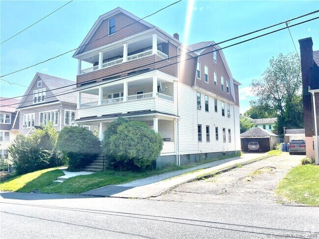 Building Photo - 43 Fox St Rental