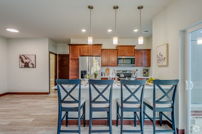 Breakfast Bar (2 BR, 2 BA - 1,259SF)