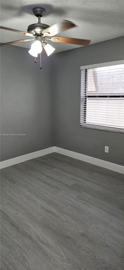 Photo - 862 NE 209th St