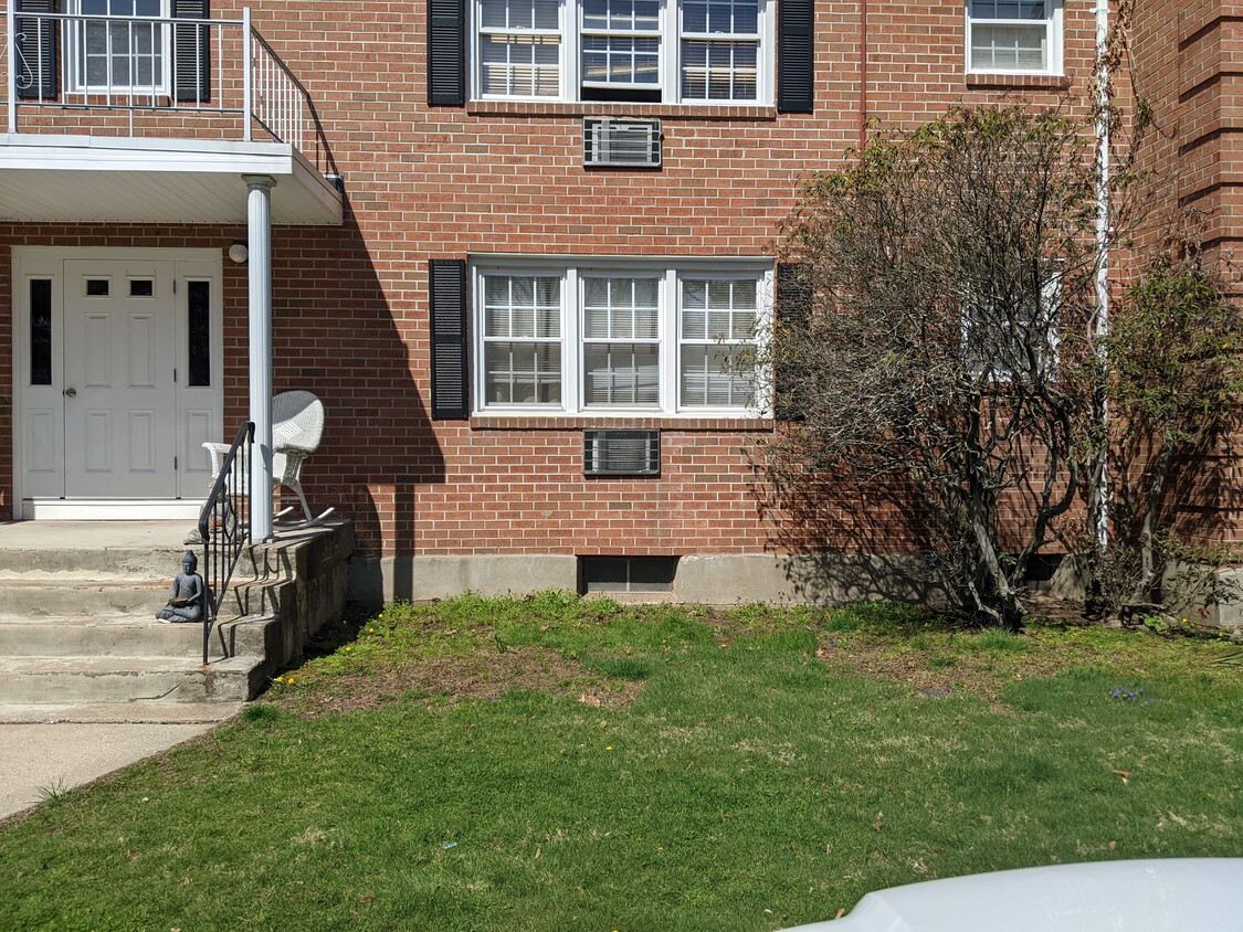 Photo - 25 Grandview Dr (Farmington, CT)