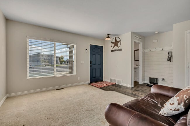 Photo - 6790 Greenfield Ln