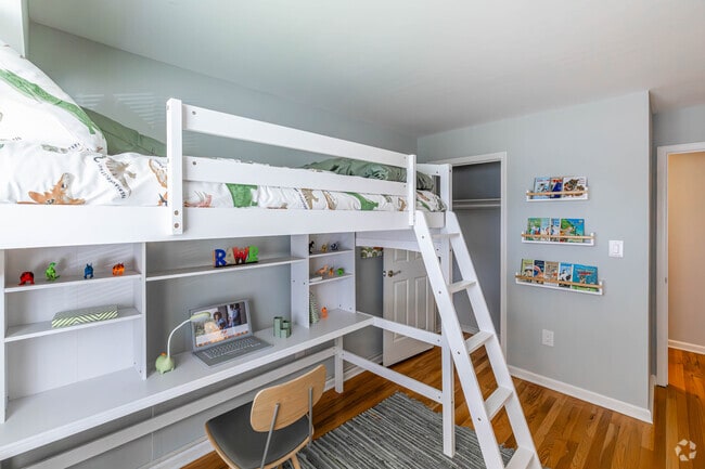 2BR, 2BA - 1,248SF - Second Bedroom