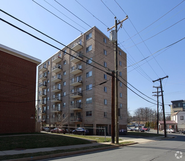 Building Photo - Barbee House
