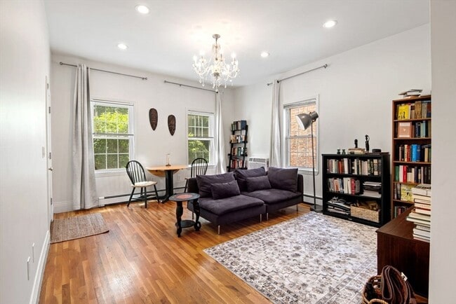 Photo - 249 Roxbury St Unit 1