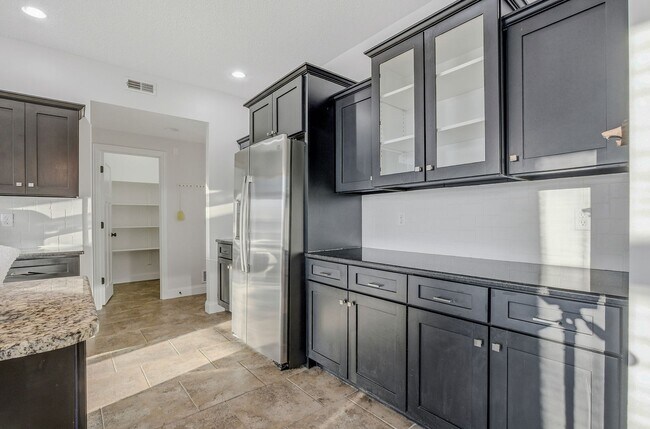 Photo - Beautiful 5BR 2.5BA Craftsman in Wyndham Ridge