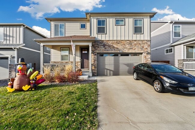 Building Photo - 4 Bedroom Overlooking Orchard in Windsor