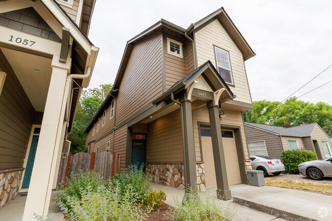 Building Photo - 1047 25th NW St Rental