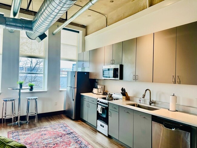 Photo - Studio Unit Available Unit 306