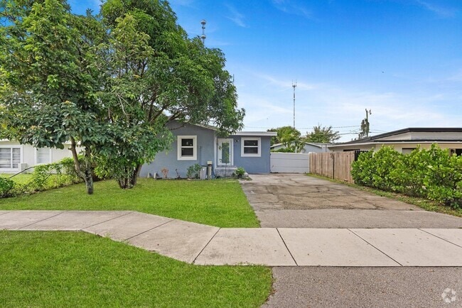 Building Photo - 6124 SW 38th St Rental