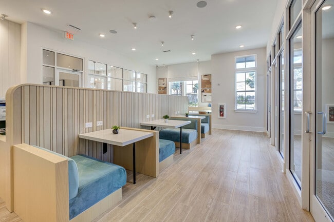 Alton Serenoa apartments — community photo