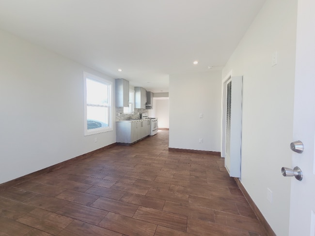 Photo - 1413 E 53rd St Unidad 14