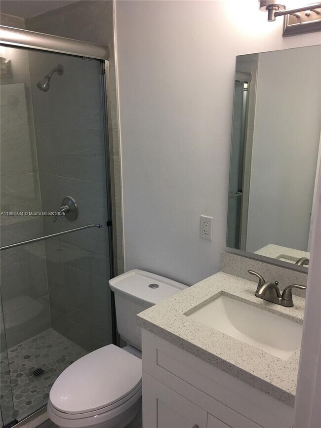 Photo - 19 Sidonia Ave Unit 4