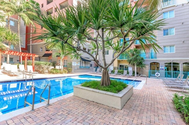 Photo - 6001 SW 70th St Unit 252