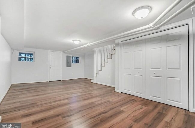 Photo - 237 15th St SE