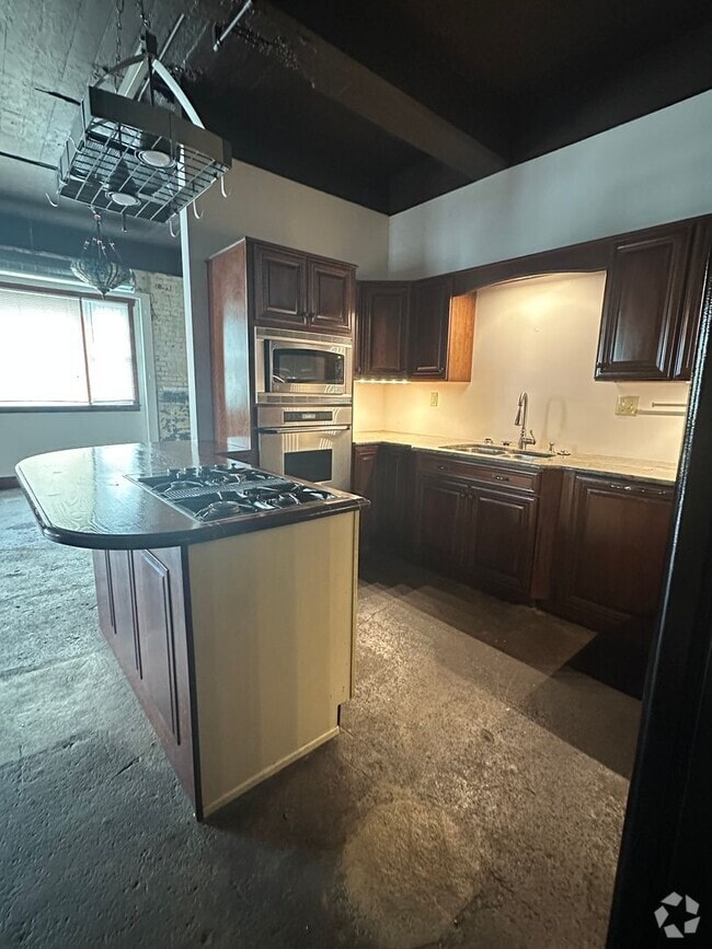 Building Photo - North Side Unit Apt. 1