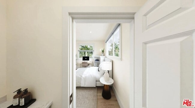 Photo - 2901 Raymond Ave Unit 2901