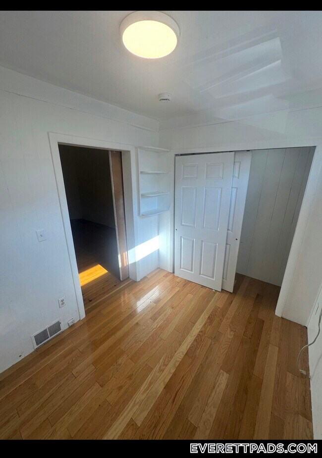 255 Main St Unit 1