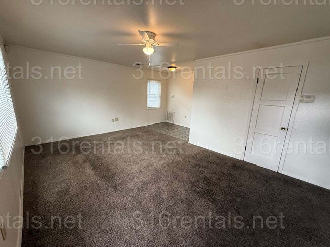 Photo - $815 - 2 bedroom/ 1 bathroom - Single Family Home