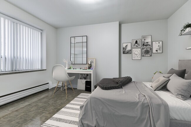 Photo - 151 St George St Unit 00605