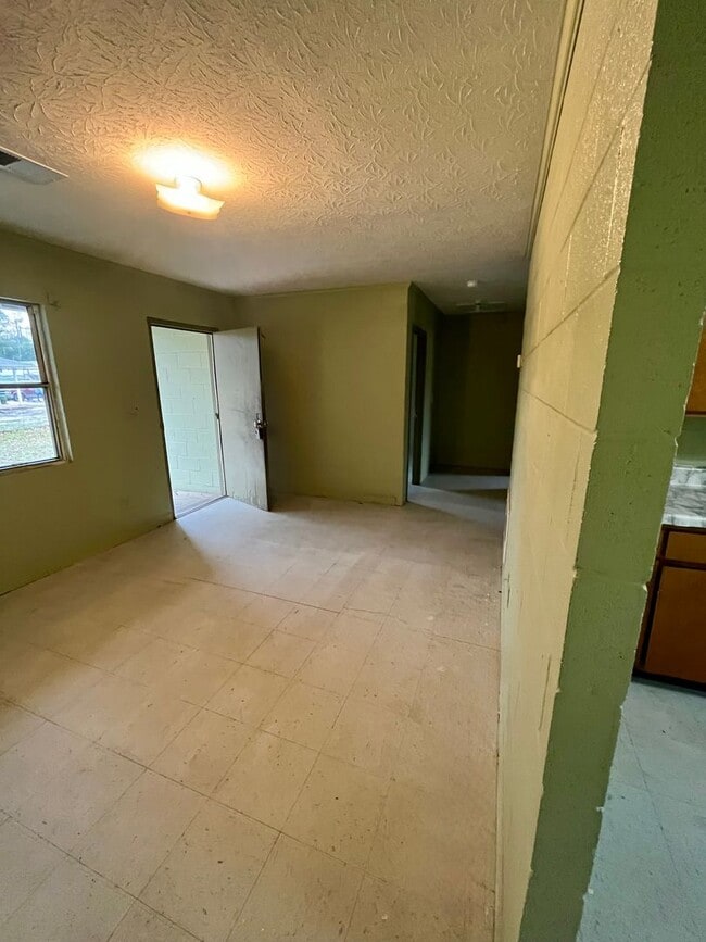 370 E Gordon Ave Unit A