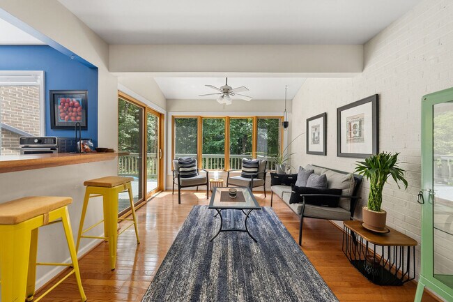 2210 Glencourse Ln Unit SI ID1609818P
