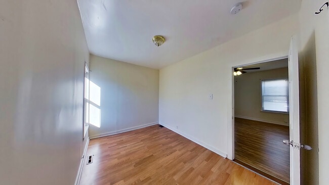 Bedroom - 29 Glenwood Sq Unit 29 Glenwood Sq Apt 1