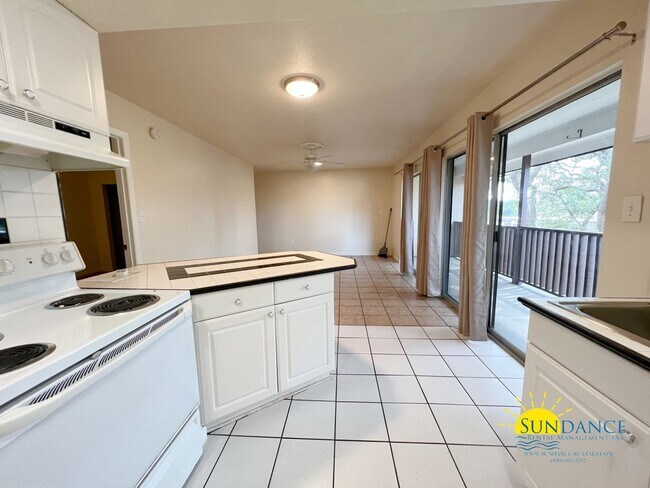 408 Marshall Ct Unit 6