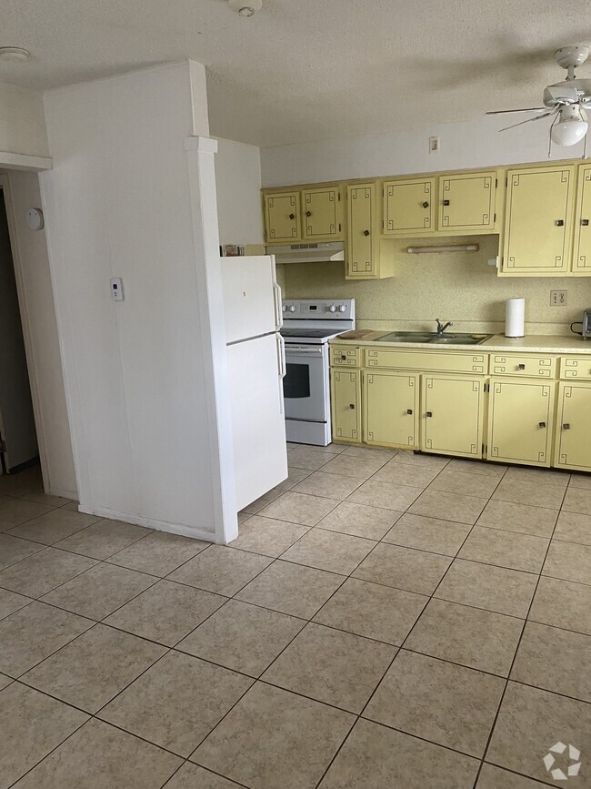 Building Photo - 12205 Genoa Dr Unit 4 Rental