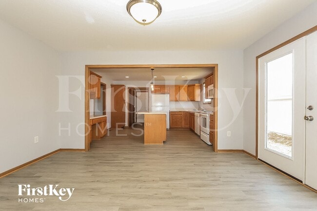 Photo - 37 Waterman Ave