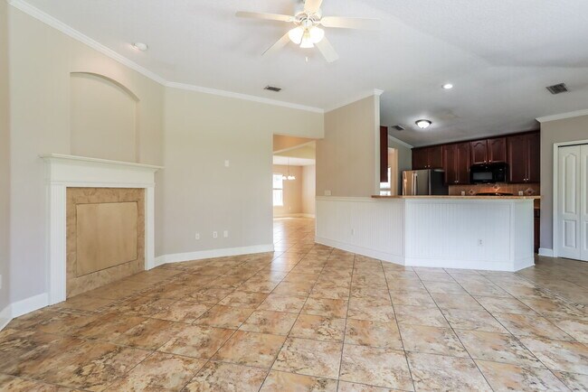Photo - 2732 Woodsdale Dr