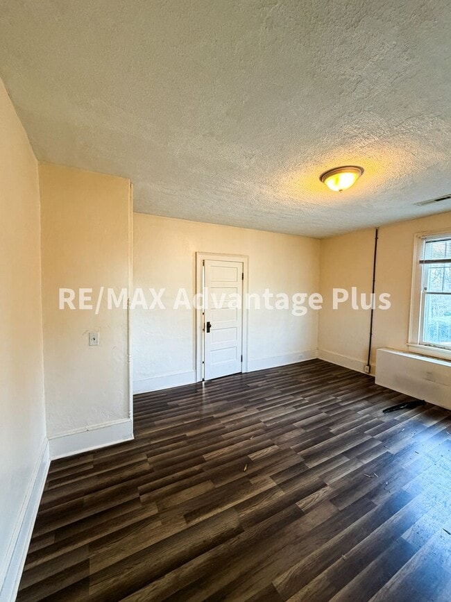 Photo - 106 Grove St Unit A