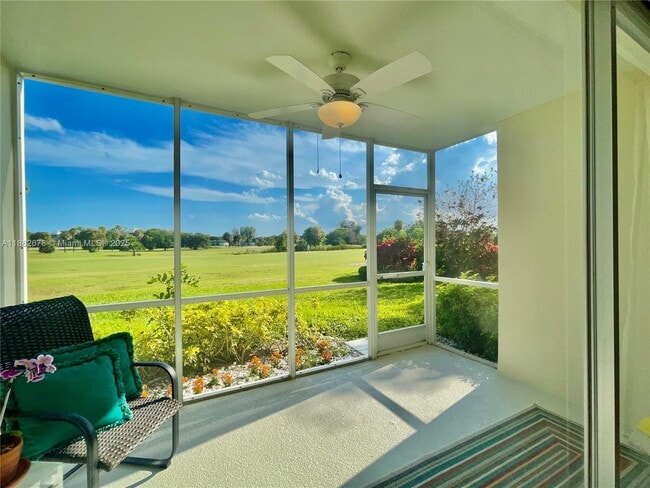 Building Photo - 2950 N Palm Aire Dr Unit 105 Rental