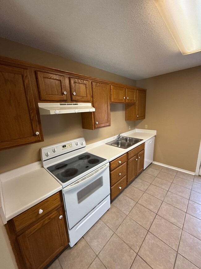 Photo - 1501 E 13th St